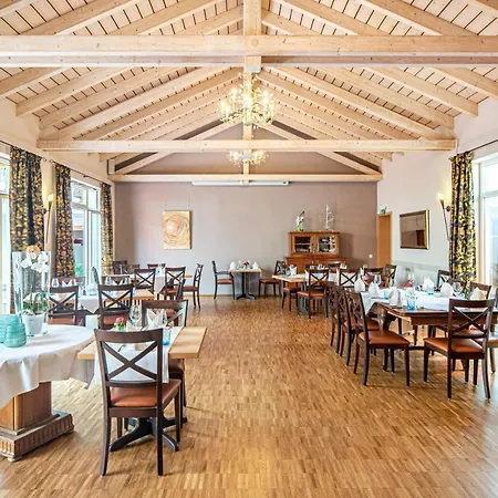 Adler Landhotel 4*