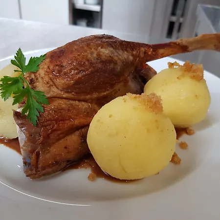 Adler Gæstehus Buergstadt