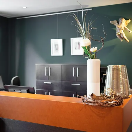 Adler 4* Buergstadt